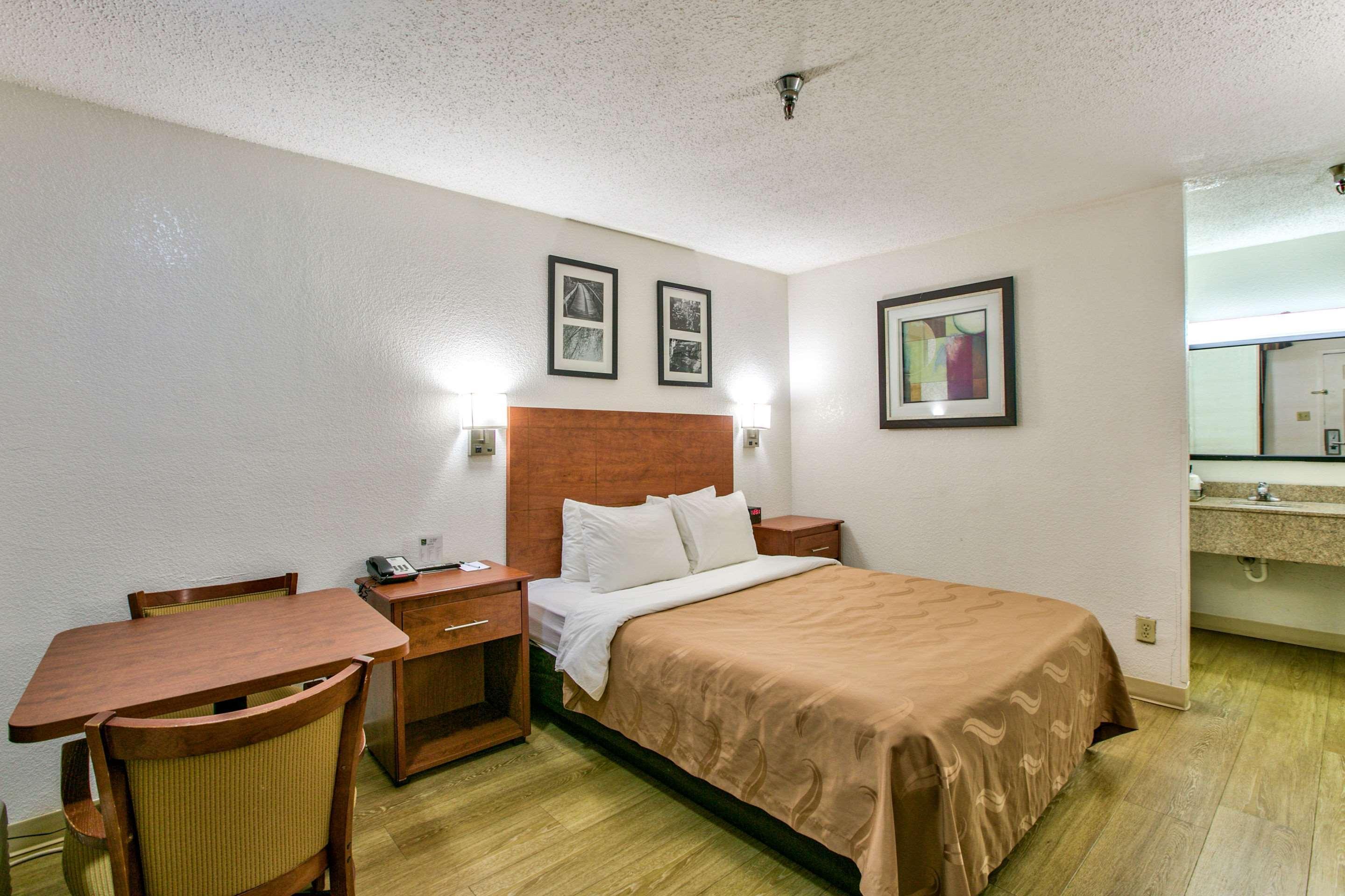 Quality Inn Tallahassee Near University Zewnętrze zdjęcie