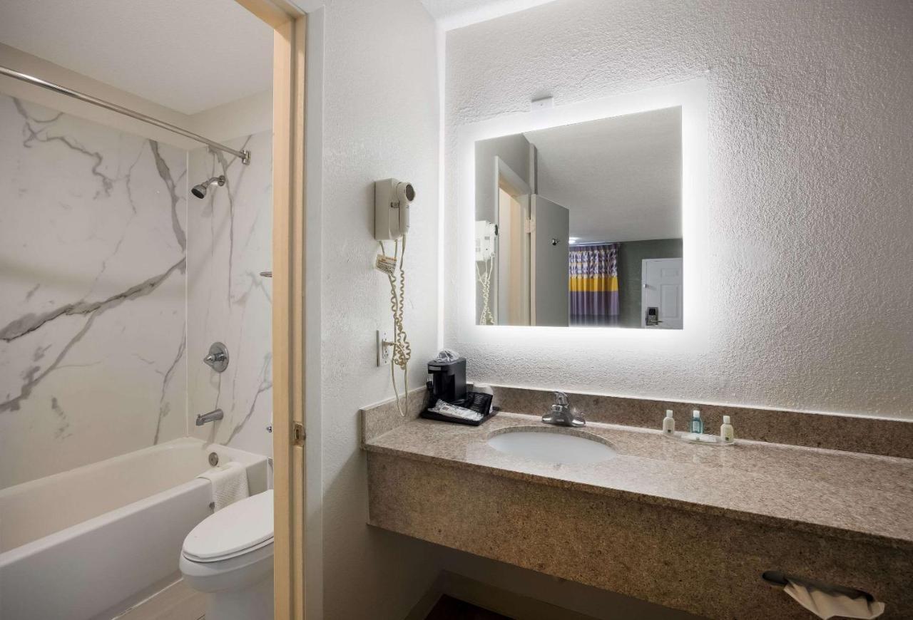 Quality Inn Tallahassee Near University Zewnętrze zdjęcie